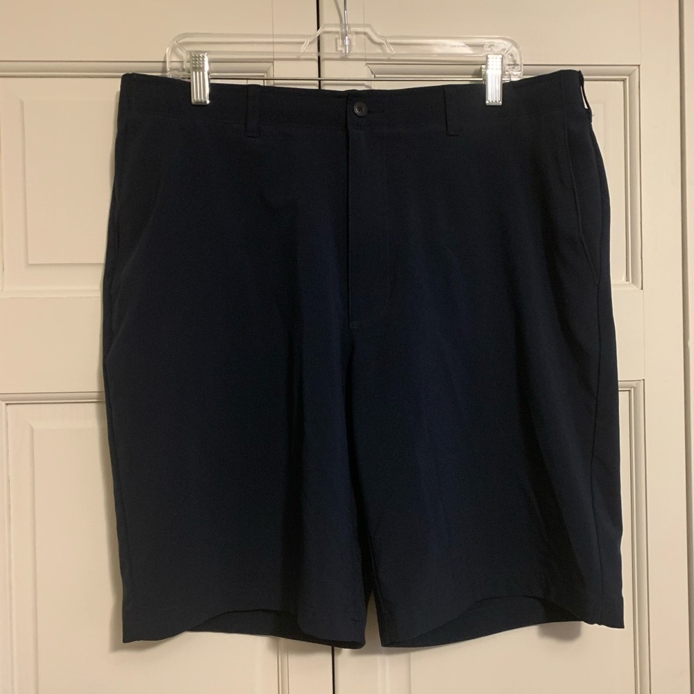 Ben Hogan Men's Flat Front Golf Shorts Size 36 Navy Blue